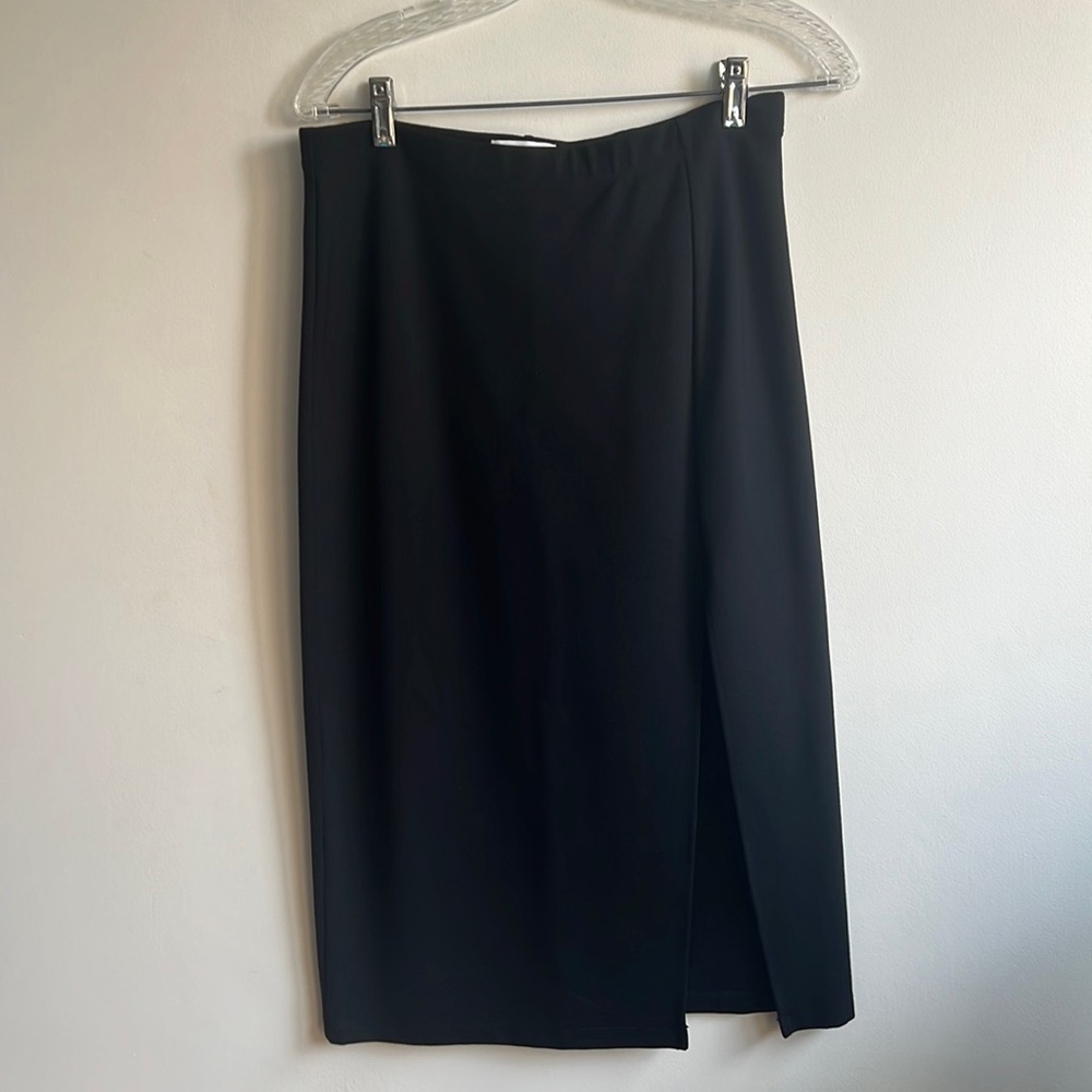 | Aritzia | Babaton high-waisted, black pencil skirt, Size 10.